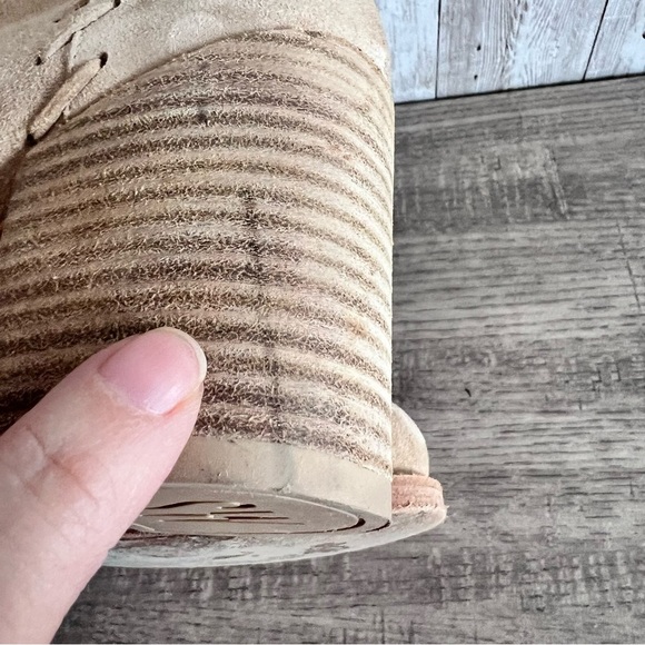 Stuart Weitzman Women’s Suede Whipstitch Trim Lace-Up Boots Size 6 - Picture 7 of 8